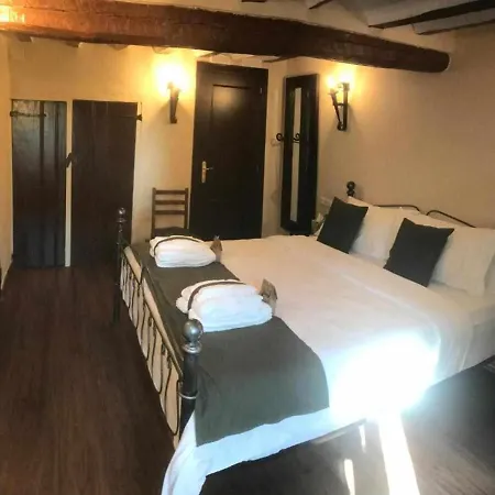 La De Leza Laguardia